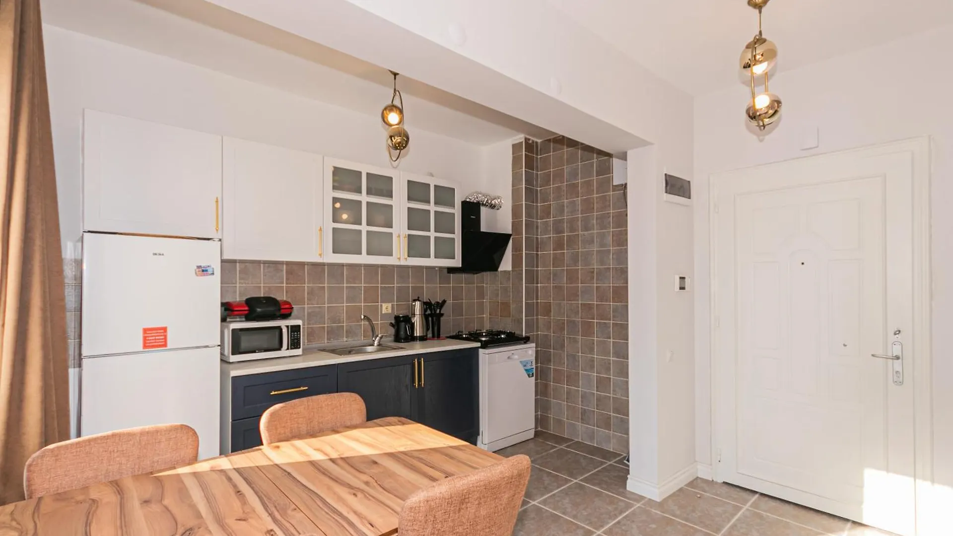 Lara Suites Antalya Apartment